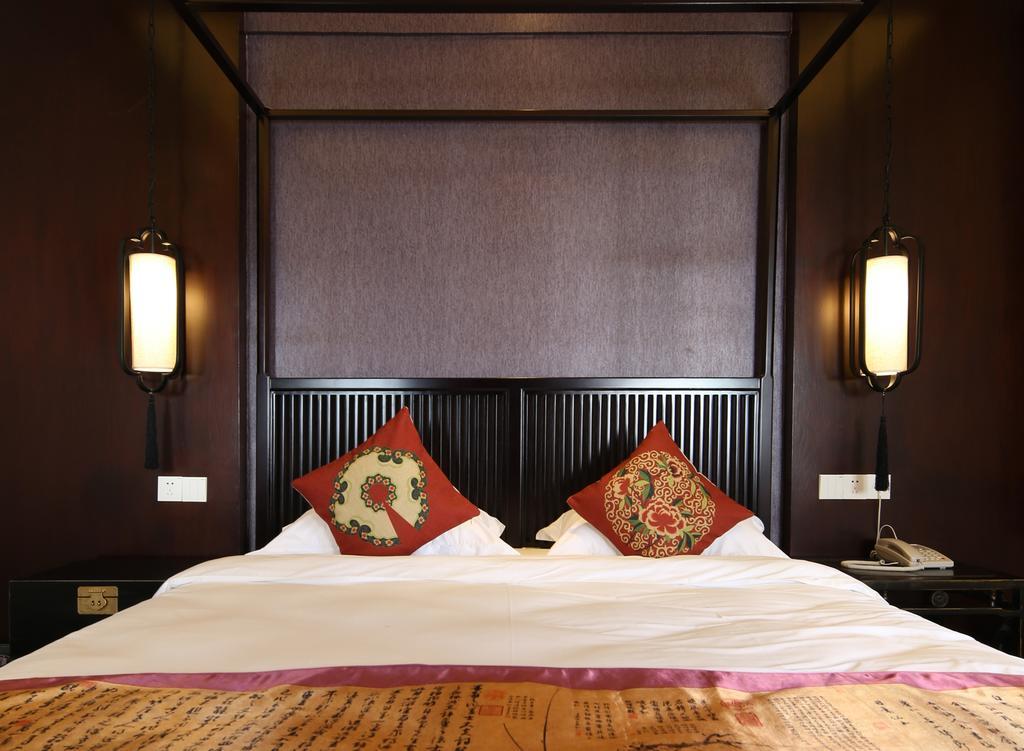 Floral Hotel - Yuexiang Inn Wuzhen Jiaxing Exteriör bild