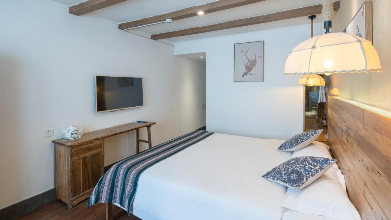Floral Hotel - Yuexiang Inn Wuzhen Jiaxing Exteriör bild